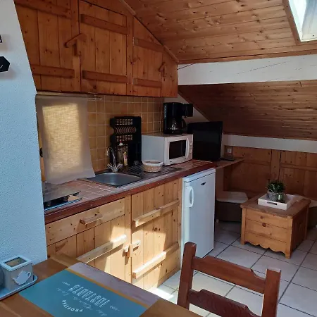 Le Mont-cenis, Garage Pour Motards Et Cyclistes, Gare A 800m * Fourneaux (Savoie)